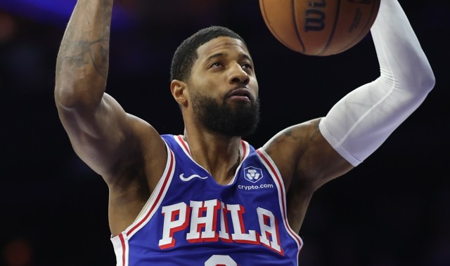 开云体育APP-乔大将军！乔治最近5场场均27分6.6板4助3断 投篮50% 三分42.6%